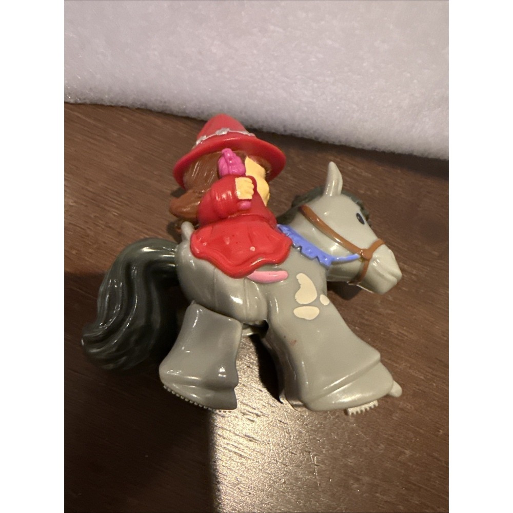 FIsher Price Little People Evie Klip Klop Horse Mike the Knight Series Red Hat - Picture 8 of 8